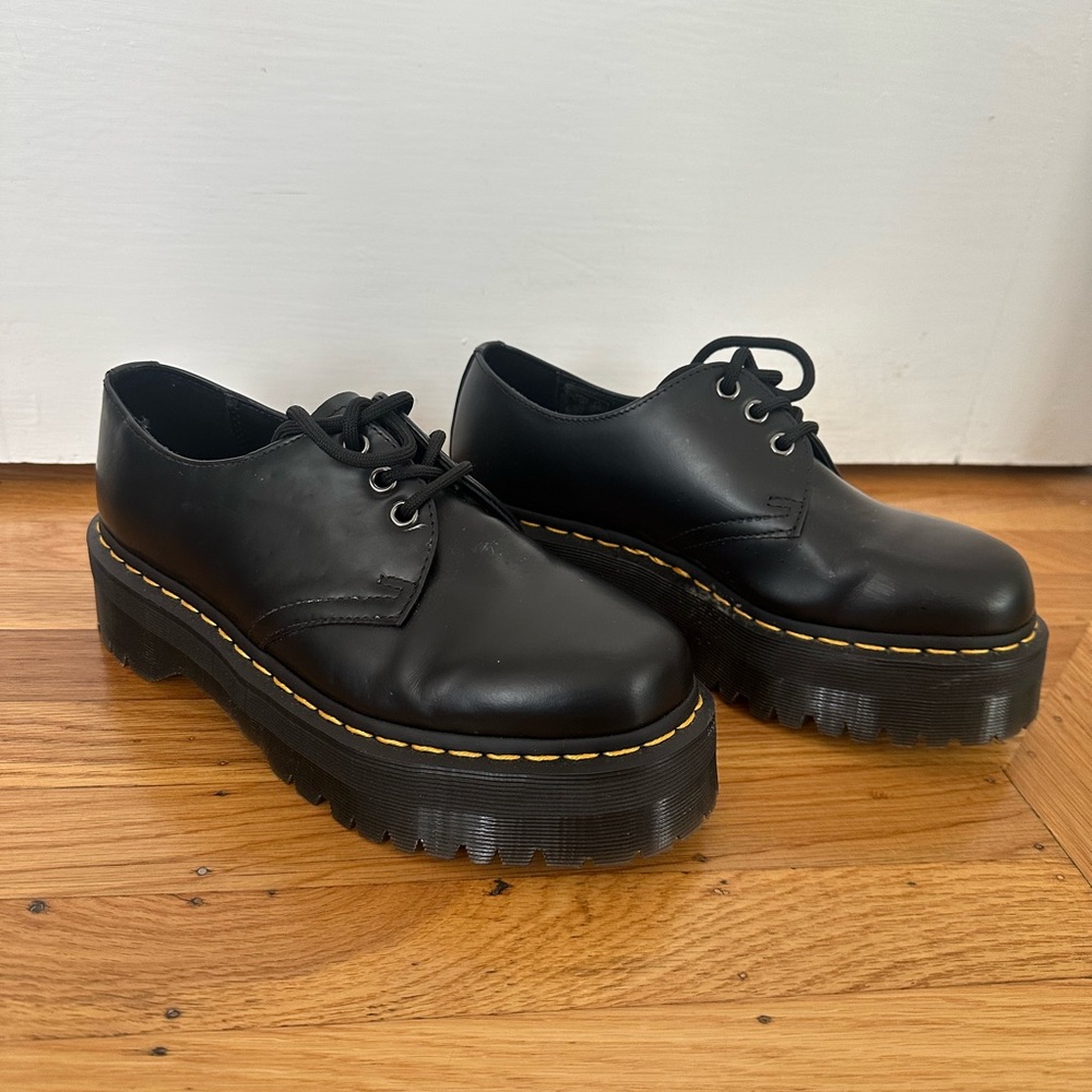 Dr. Martens Black 1461 Oxford Smooth Leather Platform Shoes - Like New!